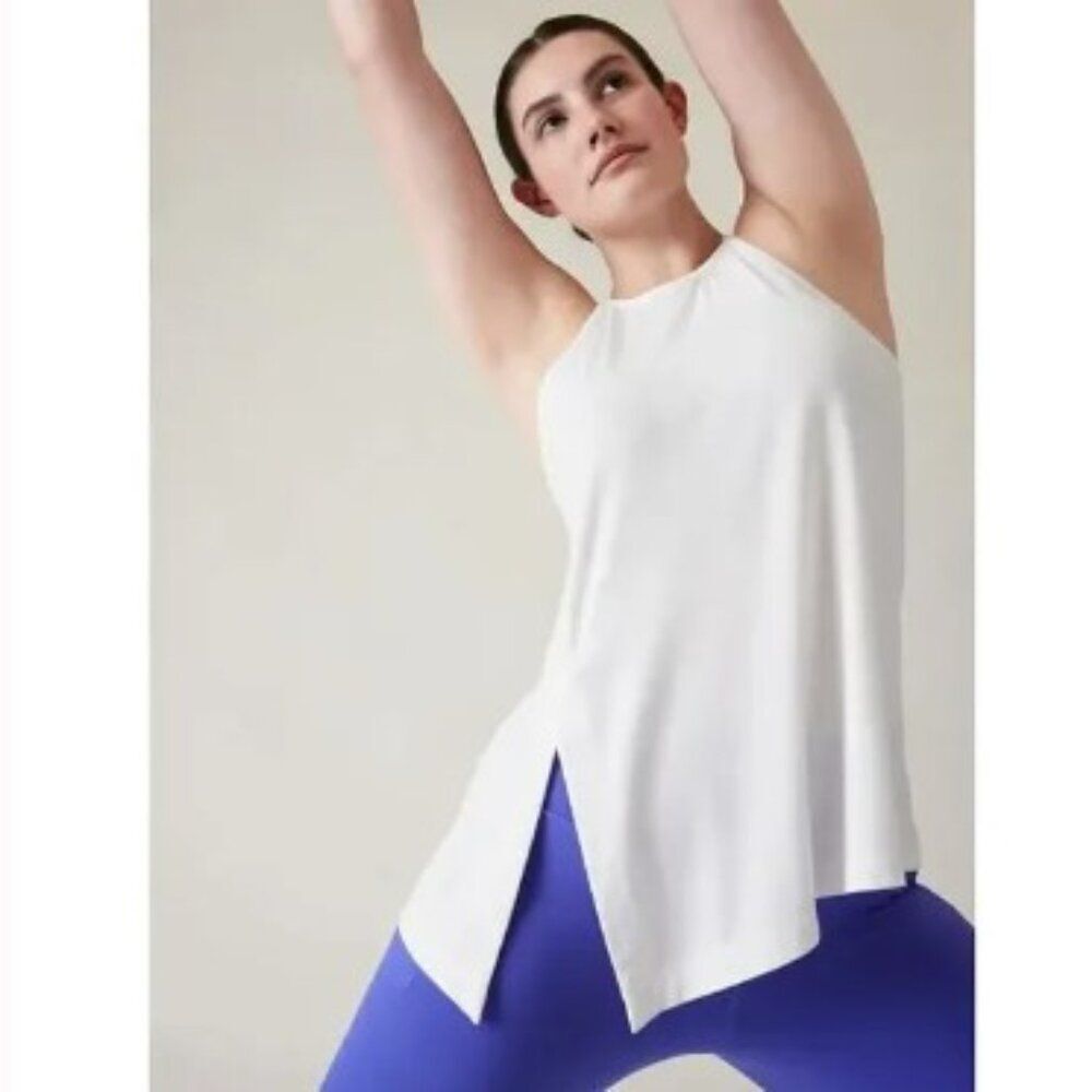 Athleta Essence Explore Tank White Womens XS NWT